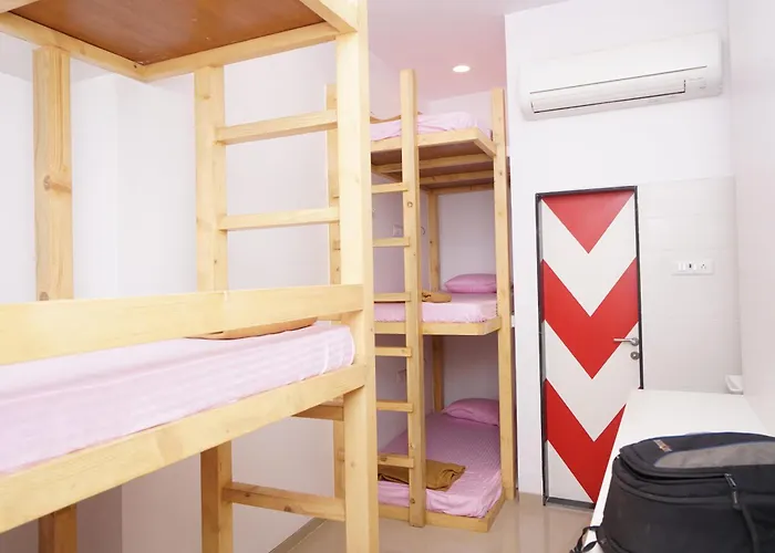 Mumbai Staytion Dorm- A Backpackers Hostel